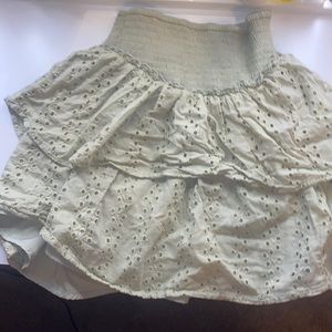 Never worn, sage green Hollister shirt, size xs